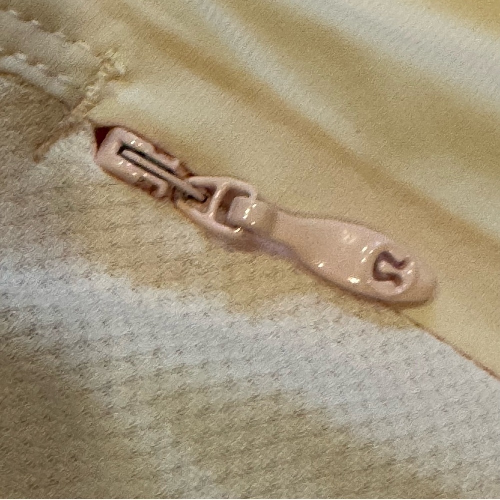 Lululemon Trail Bound 1/2 Zip in Strawberry Milkshake Sz 6 - Picture 9 of 15